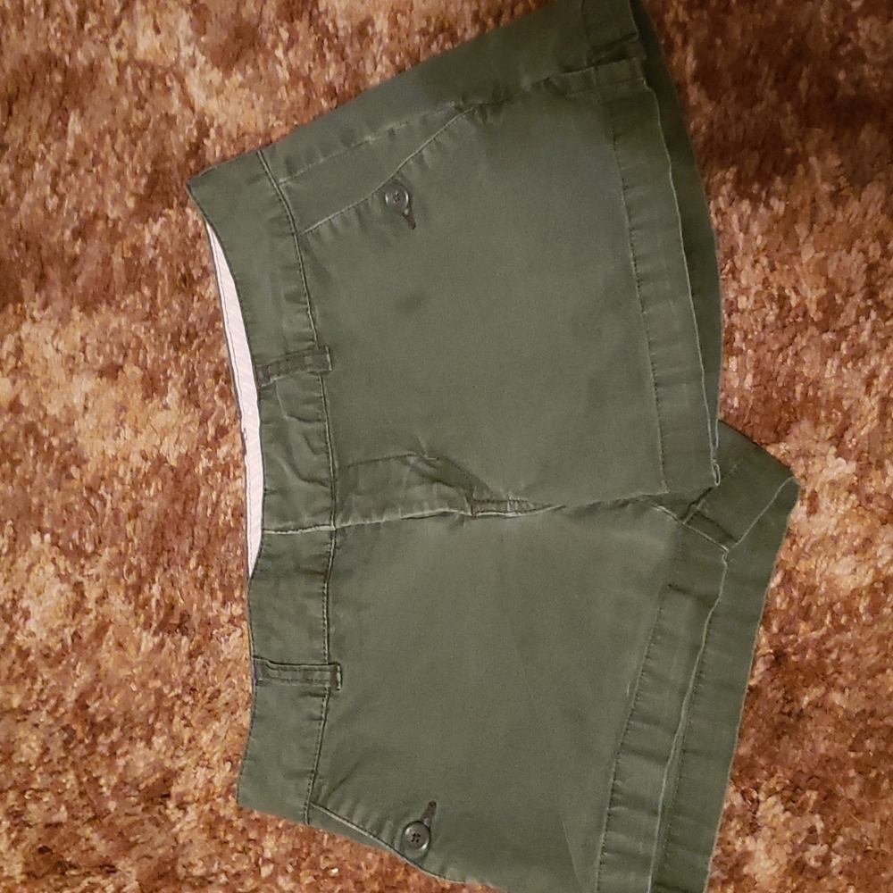 TOMMY HILFIGER shorts size 1 Dark green